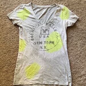 American Eagle Outfitters Gray and Yellow V-Neck Tee